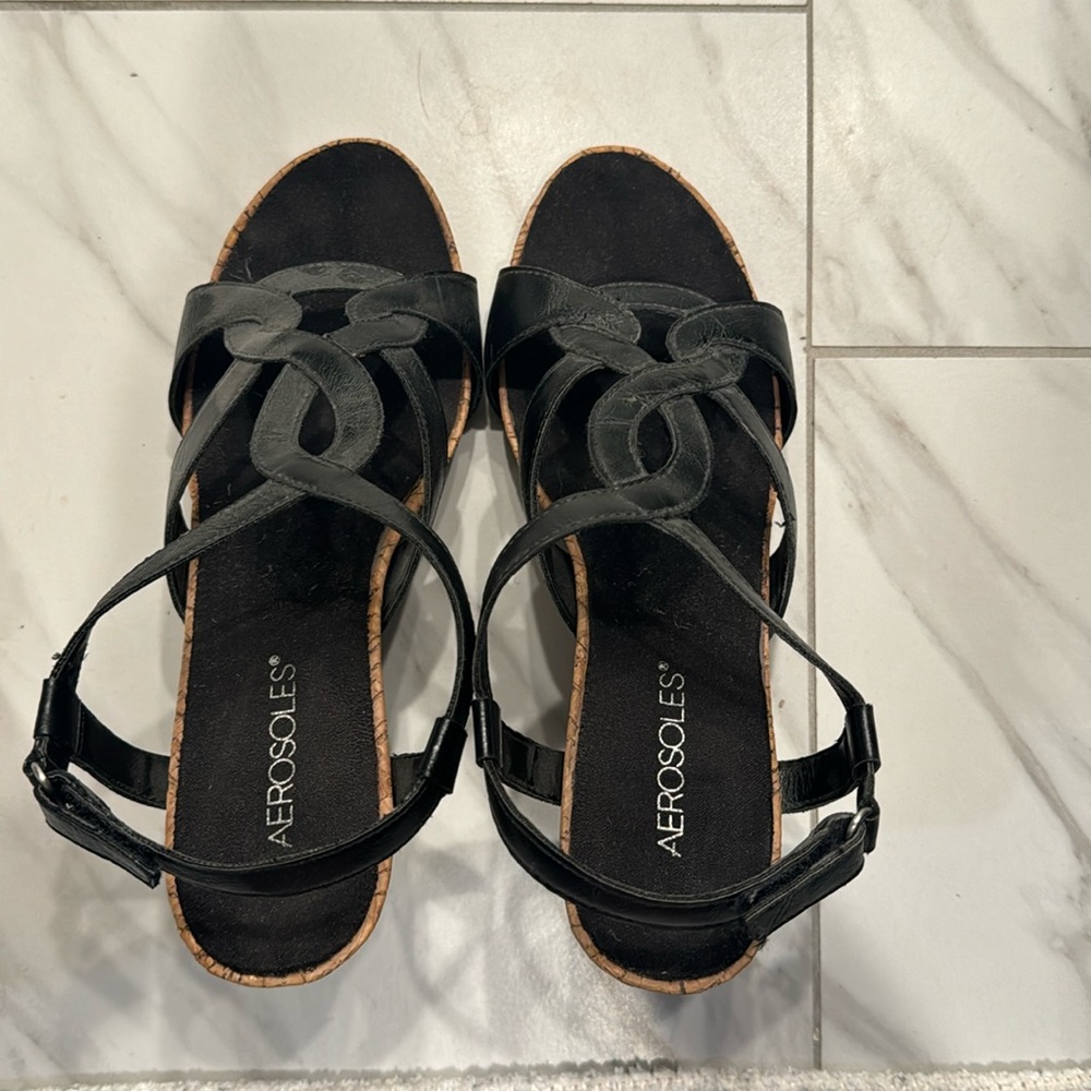 AEROSOLES Black Women's Wedge Sandals
